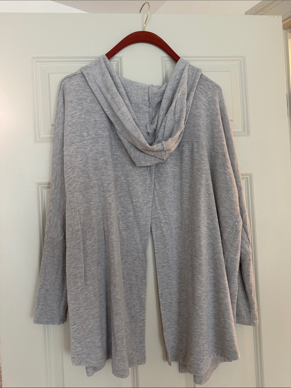 Beyond Yoga Heather Gray Hooded Open-Front Cardigan - Picture 3 of 4